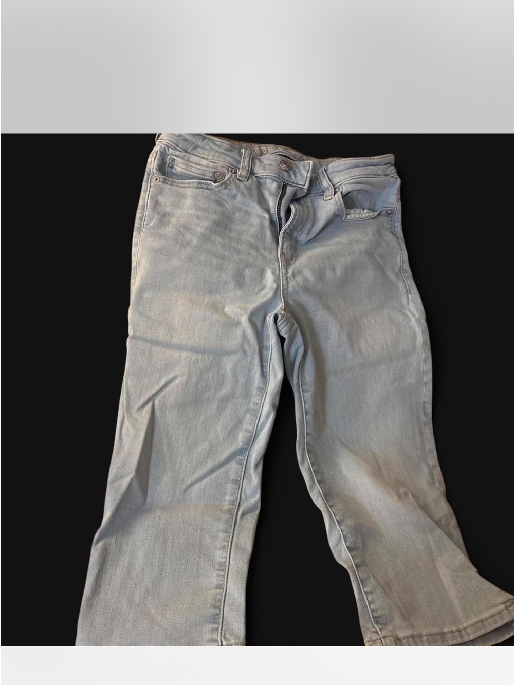 American Eagle Outfitters Faded Light Blue Cropped Jeans
